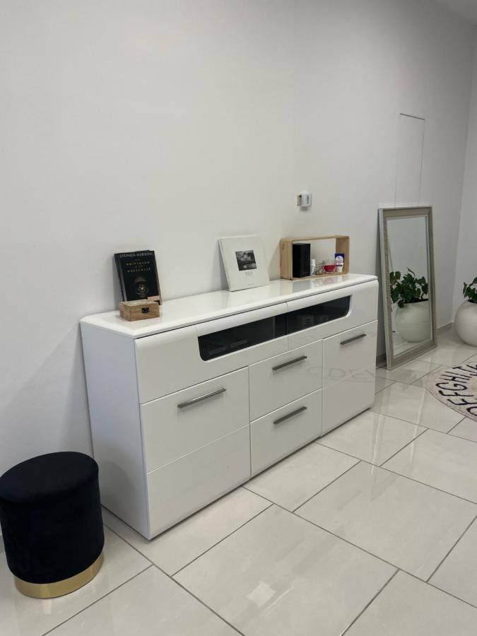 Stadtsuite Mit Sauna In Wiener Neustadt 135 M2 Kültér fotó