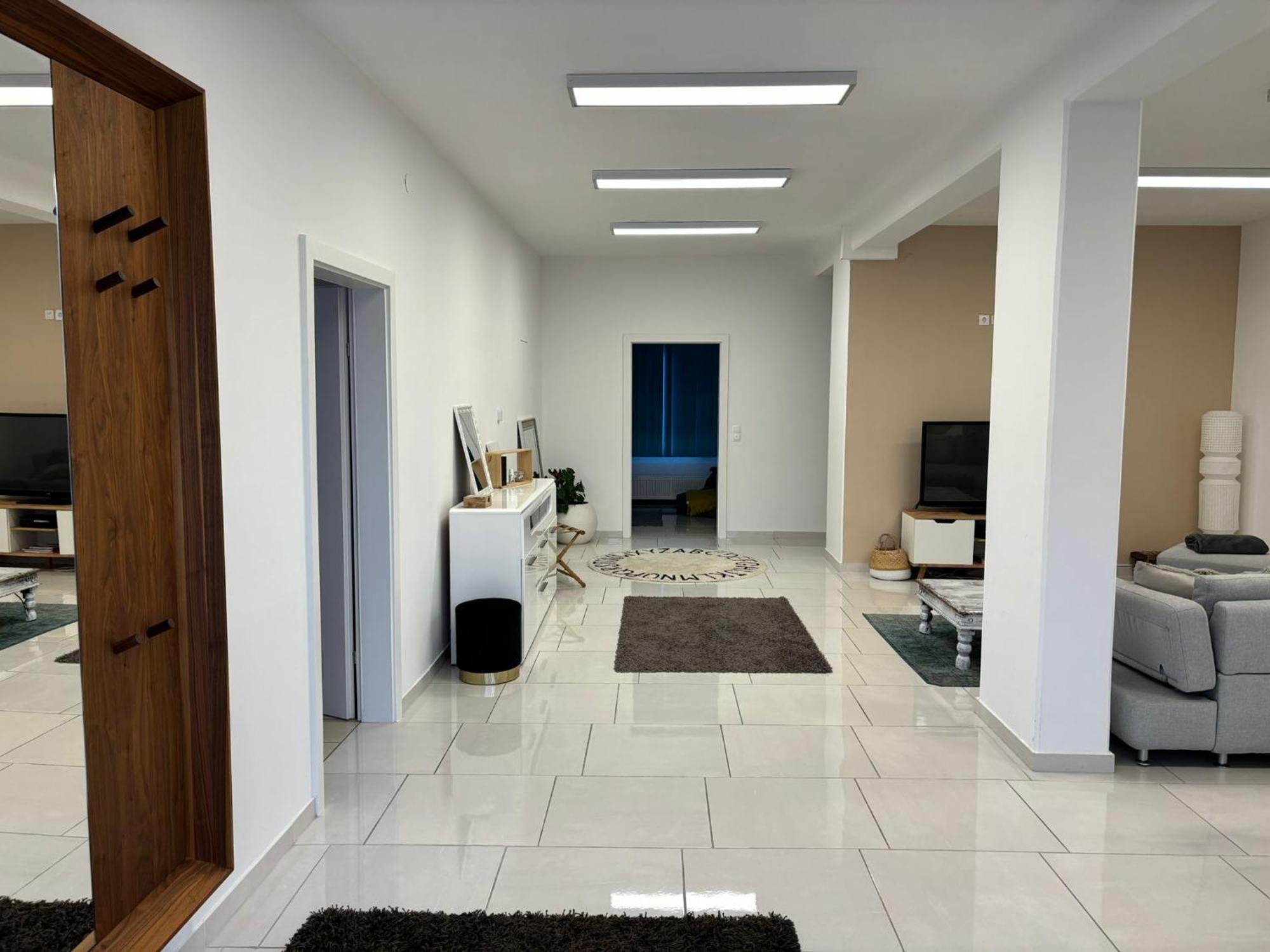 Stadtsuite Mit Sauna In Wiener Neustadt 135 M2 Kültér fotó